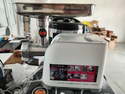 Мясорубка REDMOND RMG-1203-8