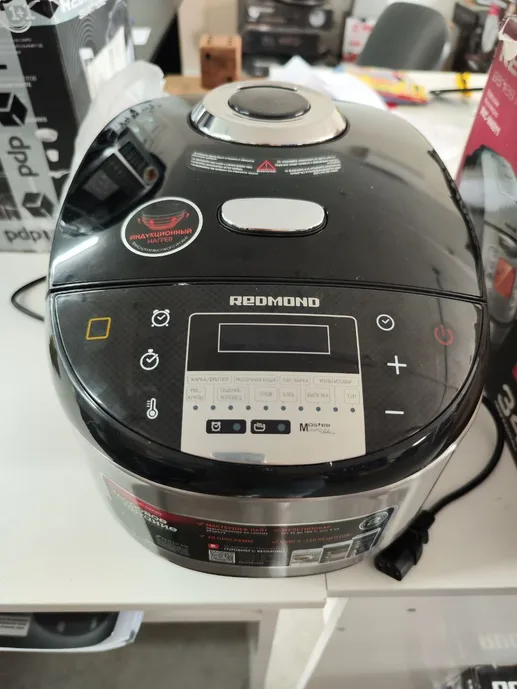 Мультиварка REDMOND RMC-IHM302