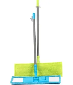 Швабра с цветным держателем 104189 на скидке