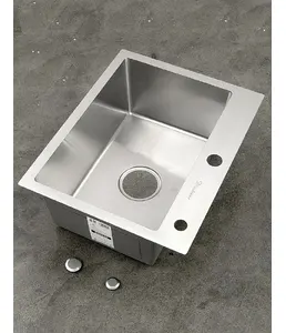 DS5040 Кухонная мойка 500*400*200mm , нержавеющая сталь с сифоном на скидке