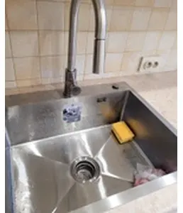 DS7050 Кухонная мойка 700*500*200mm , нержавеющая сталь с сифоном на скидке