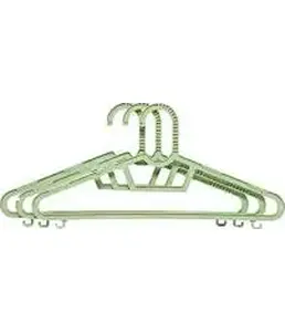 Вешалка 44-46 детская (3 шт.), РОССИЯ на скидке