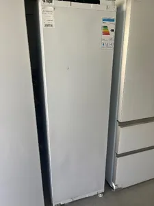 Встраиваемый холодильник Haier HCL260NFRU