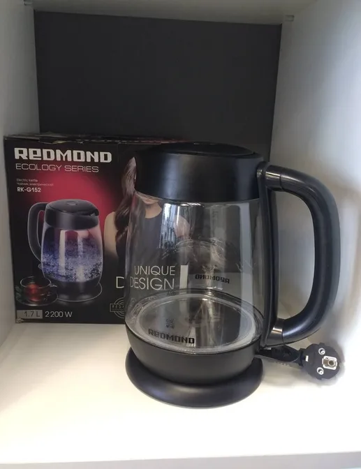Электрический чайник REDMOND RK-G152