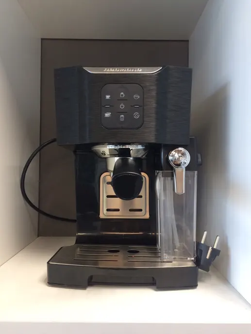 Кофеварка REDMOND RCM-1511