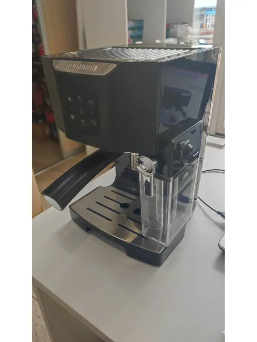 Кофеварка REDMOND RCM-1511