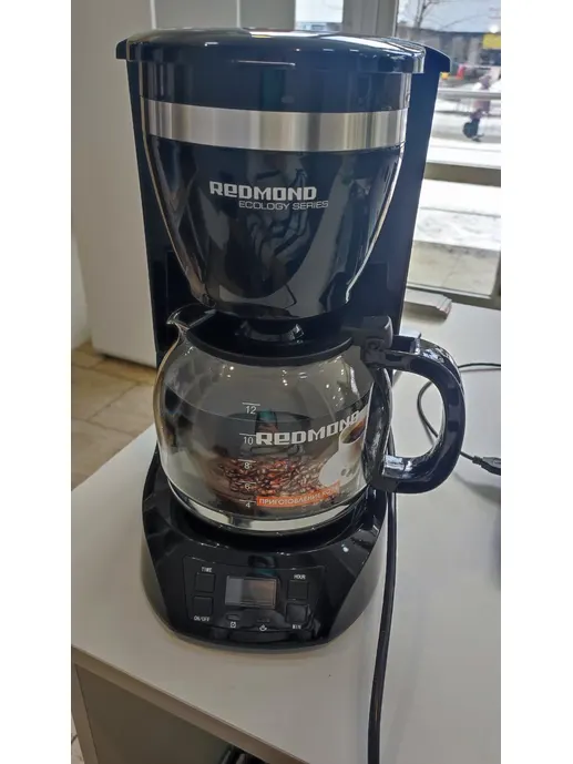 Капельная кофеварка Redmond RCM-1510