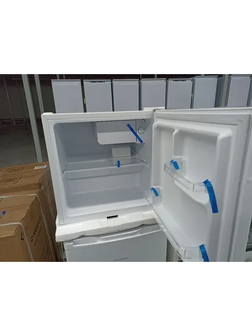 Холодильник MAUNFELD MFF50W