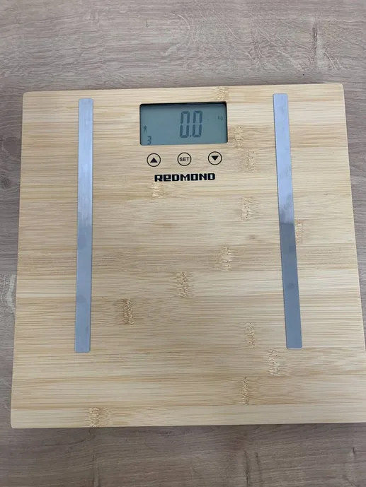 Весы напольные REDMOND RS-746, дерево