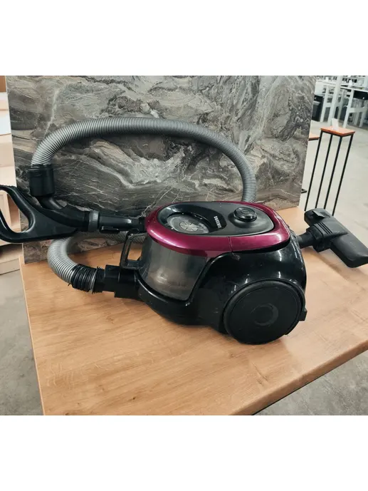 Пылесос SAMSUNG SC18M2110SP/EV