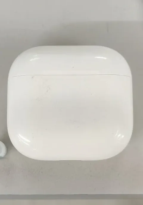 Беспроводные наушники Apple AirPods 4 ANC (белый)