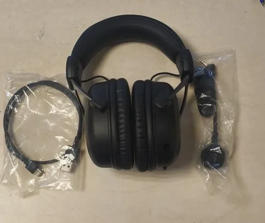 Беспроводные наушники HyperX Cloud Core (черный)