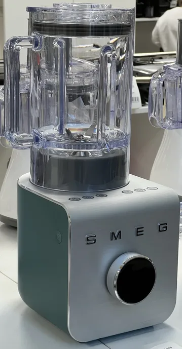 Стационарный блендер Smeg BLC02EGMEU
