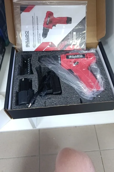 Аккумуляторный дрель-шуруповерт BRADO DF310S