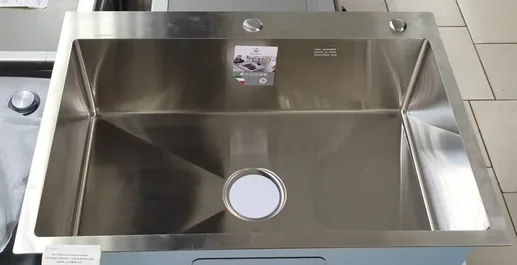 DS7050 Кухонная мойка 700*500*200mm , нержавеющая сталь с сифоном
