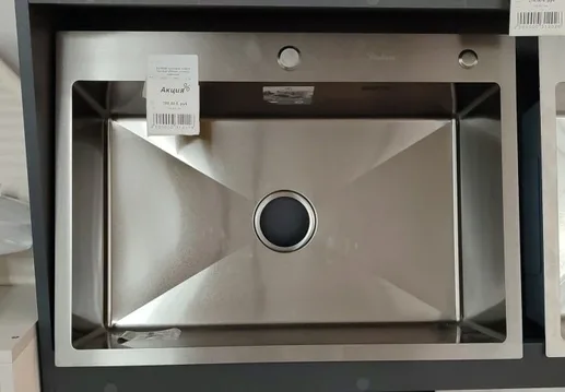 DS7050B Кухонная мойка 700*500*200mm , чёрная с сифоном