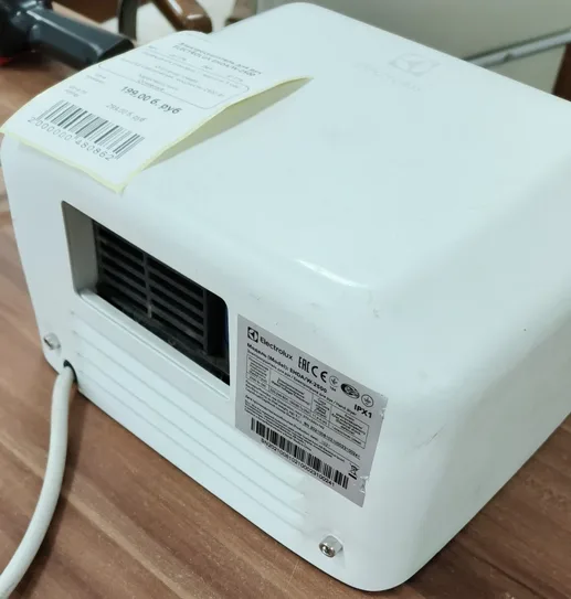 Электросушитель для рук ELECTROLUX EHDA/W-2500