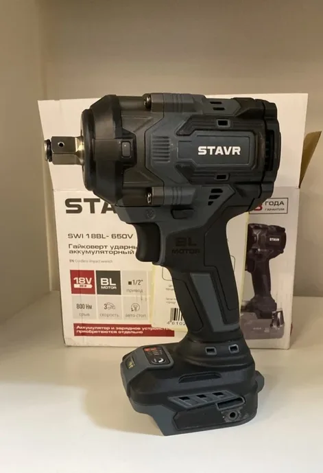 Гайковерт ударный аккум, Stavr SWI 18BL-650V