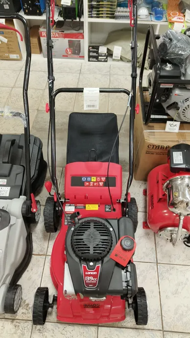 Бензиновая газонокосилка BRADO BL40S