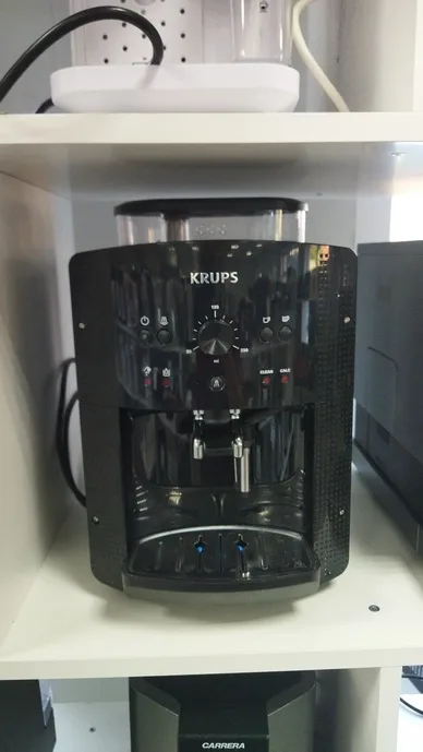 Кофемашина автоматическая Krups Essential EA810870