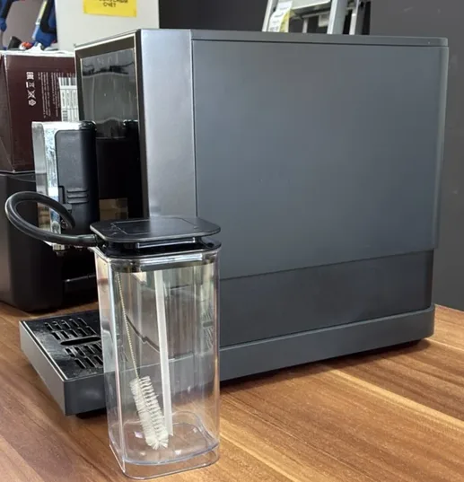 Кофемашина автоматическая Thomson CF20A02
