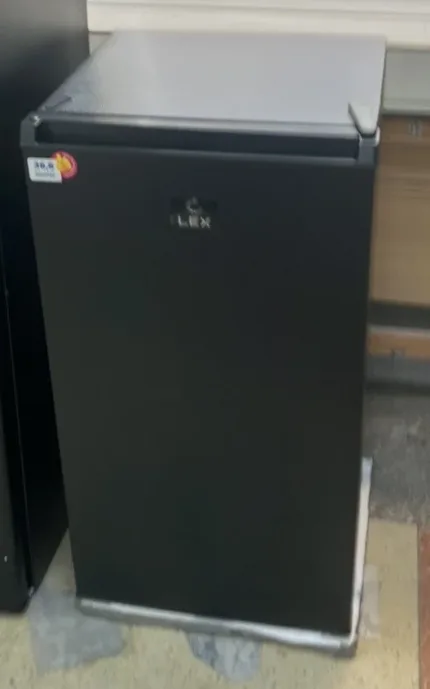 LEX LSD100BL однодверный холодильник с НТО