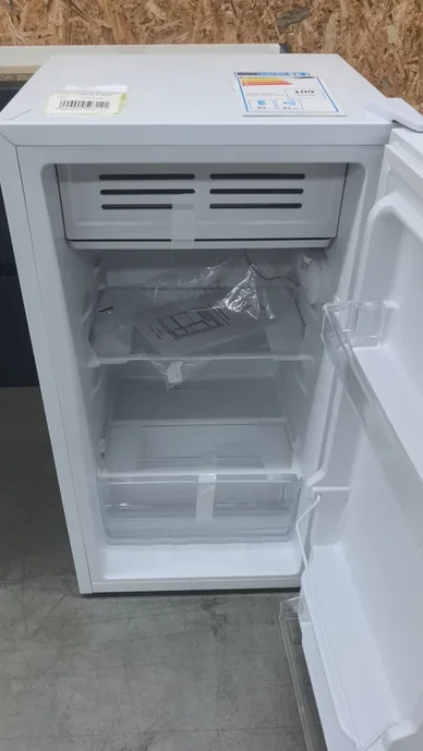 Однодверный отдельностоящий холодильник LEX LSD100W с НТО