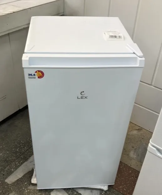 Однодверный холодильник LEX LSD100W с НТО