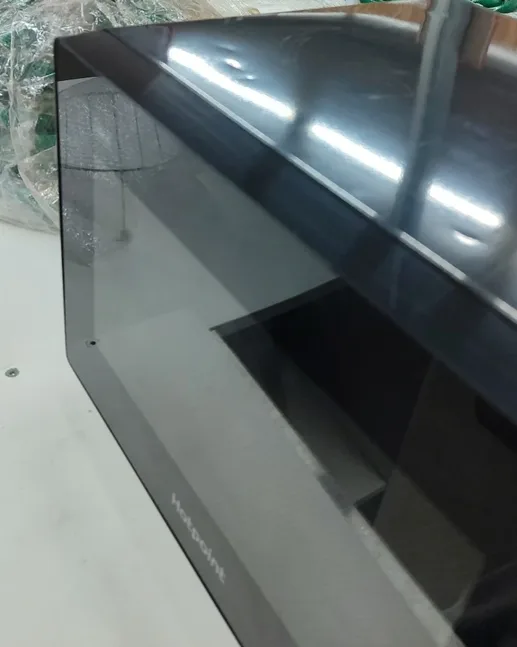 Микроволновая печь с грилем Hotpoint MWHA 253 B