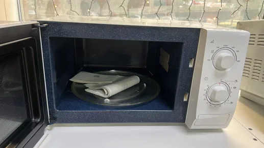 Микроволновая печь соло Samsung ME81KRW-2