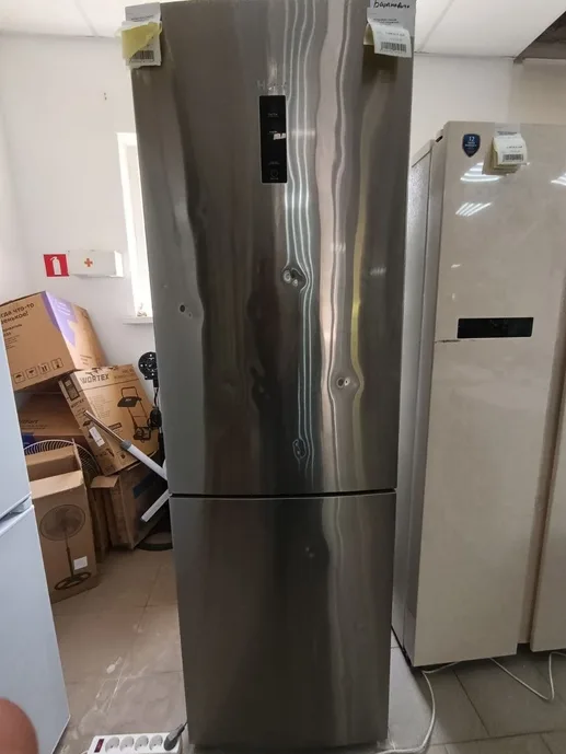 Холодильник с нижней морозильной камерой Haier C2F636CXMV
