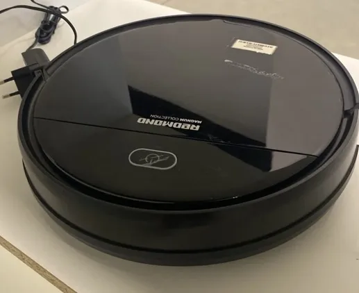 Робот-пылесос Redmond RV-R560
