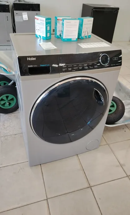 Стиральная машина с сушкой Haier HWD80-BP14979S