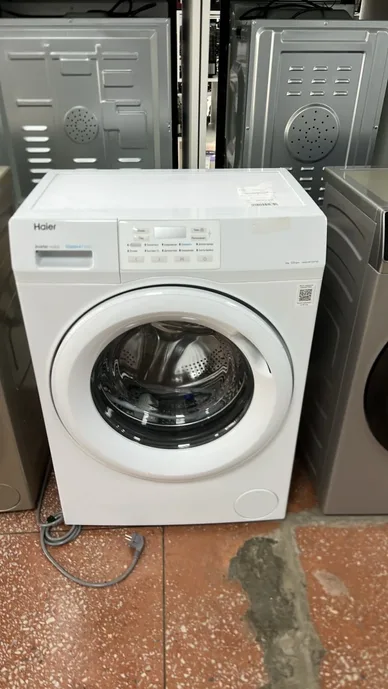 Узкая стиральная машина Haier HW60-BP10919A