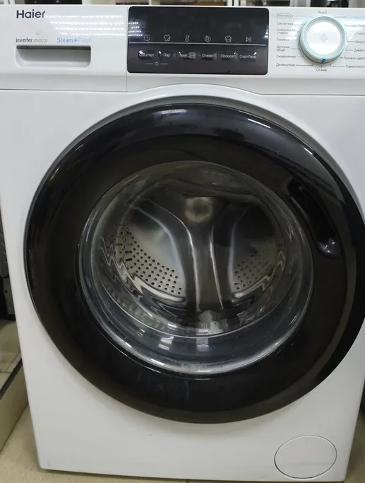 Узкая стиральная машина Haier HW60-BP10929A
