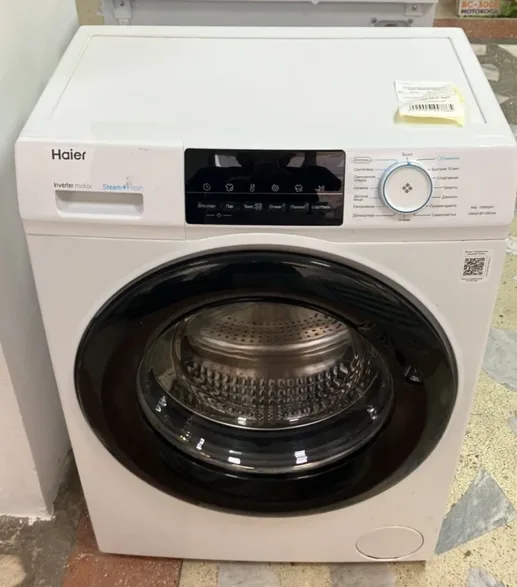 Узкая стиральная машина Haier HW60-BP10929A