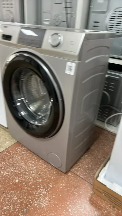 Узкая стиральная машина Haier HW70-BP12969BS