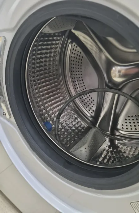 Узкая стиральная машина Haier HW80-BP14969A