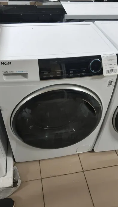 Узкая стиральная машина Haier HW90-BP14929A