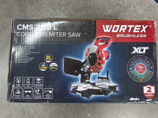 Торцовочная пила Wortex СMS 2118 L 1329458 (без АКБ)