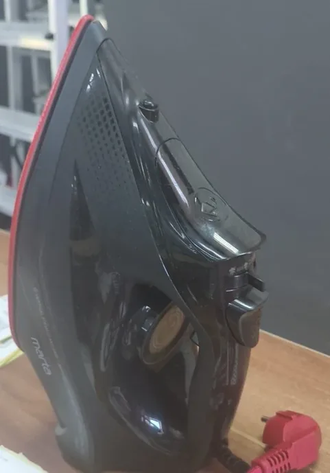 Утюг MARTA MT-IR1159B