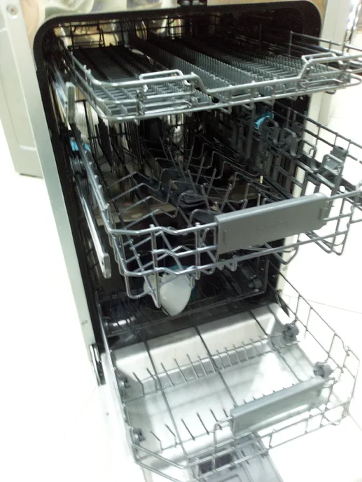 Встраиваемая посудомоечная машина 45 см Haier HDWE10-395RU