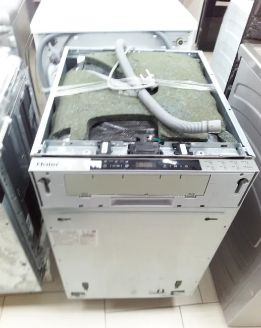 Встраиваемая посудомоечная машина 45 см Haier HDWE11-395RU