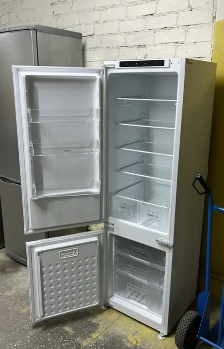 Встраиваемый холодильник комби Candy CBCS7266AFS