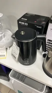 Электрочайник RED SOLUTION RK-M111D на скидке