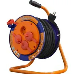 Удлинитель на катушке Glanzen EB-30-011