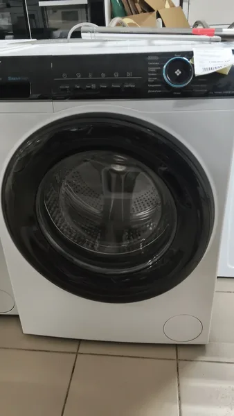 Узкая стиральная машина Haier HW90-BP14929A