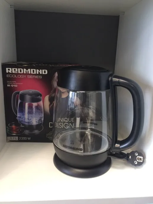 Электрический чайник REDMOND RK-G152