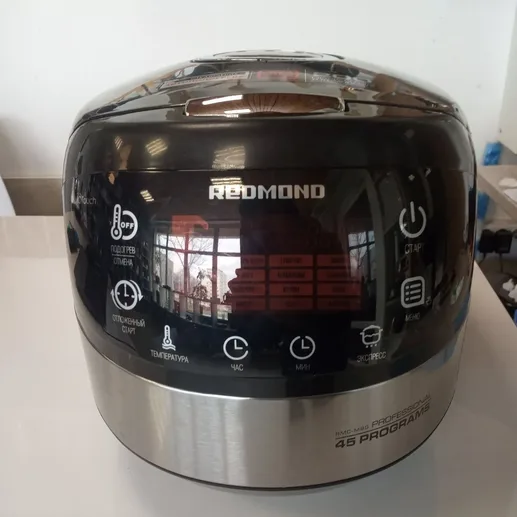 Мультиварка Redmond RMC-M90