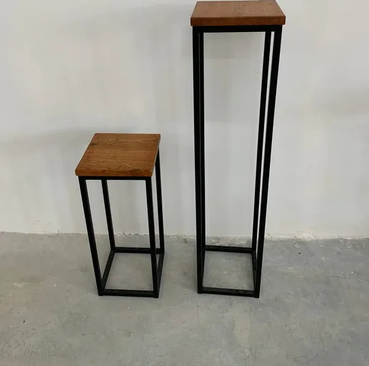 Подставка 21х21х90
